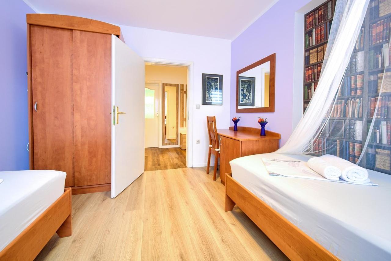 Apartman Bor Krk Krk Town Exteriör bild